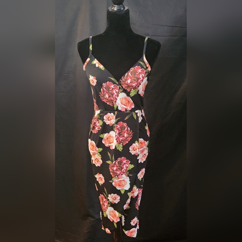 Full Circle Floral Surplice Midi Dress Size M - Picture 3 of 13